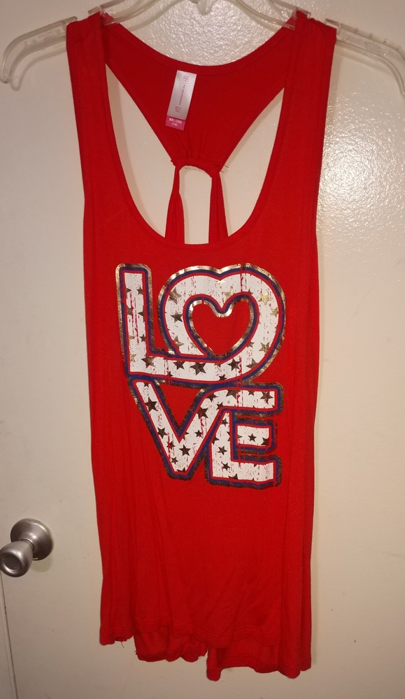 ♥️ Love tank! **Knotted back** *NWOT*